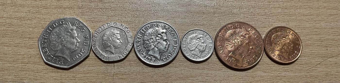 英国老年女王盾牌套币小全套