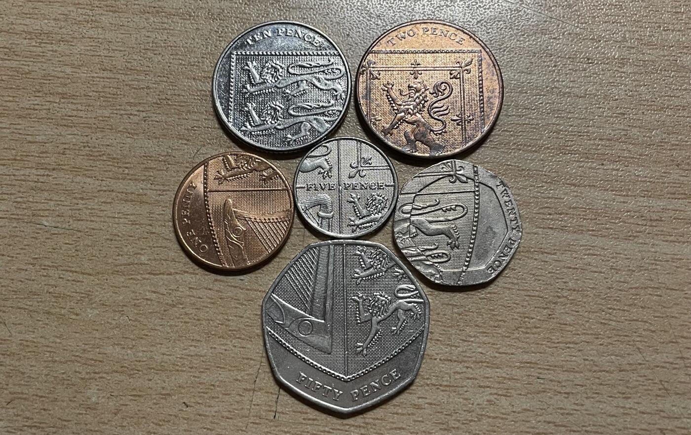 英国老年女王盾牌套币小全套