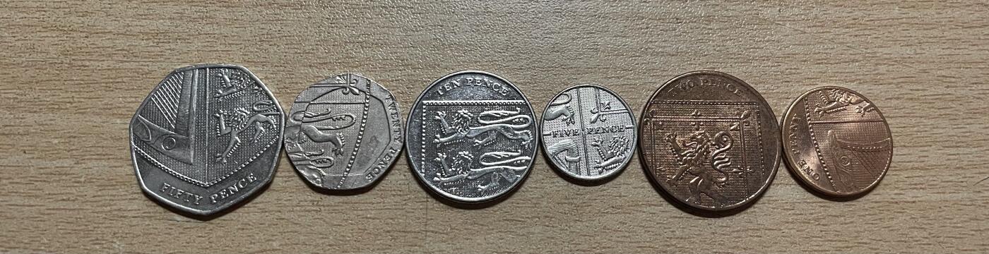 英国老年女王盾牌套币小全套