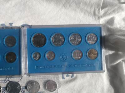 东德官方套币 mint set ～1979，1982及1989年，