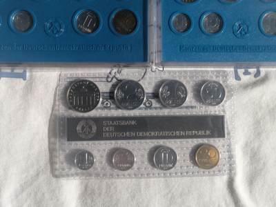 东德官方套币 mint set ～1979，1982及1989年，