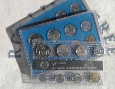 东德官方套币 mint set ～1979，1982及1989年，