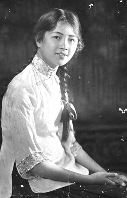 林徽因 书法 水墨纸本立轴 58.5*35.5CM