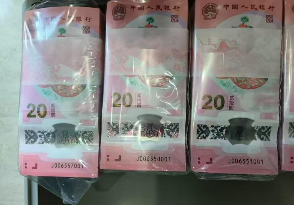 这次蛇钞好像管理不太严格啊，到处都有图？