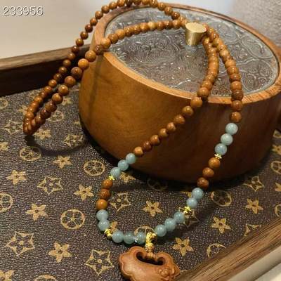库克6mm多圈搭配天然蓝水翡翠、迈索尔老山檀长命锁
