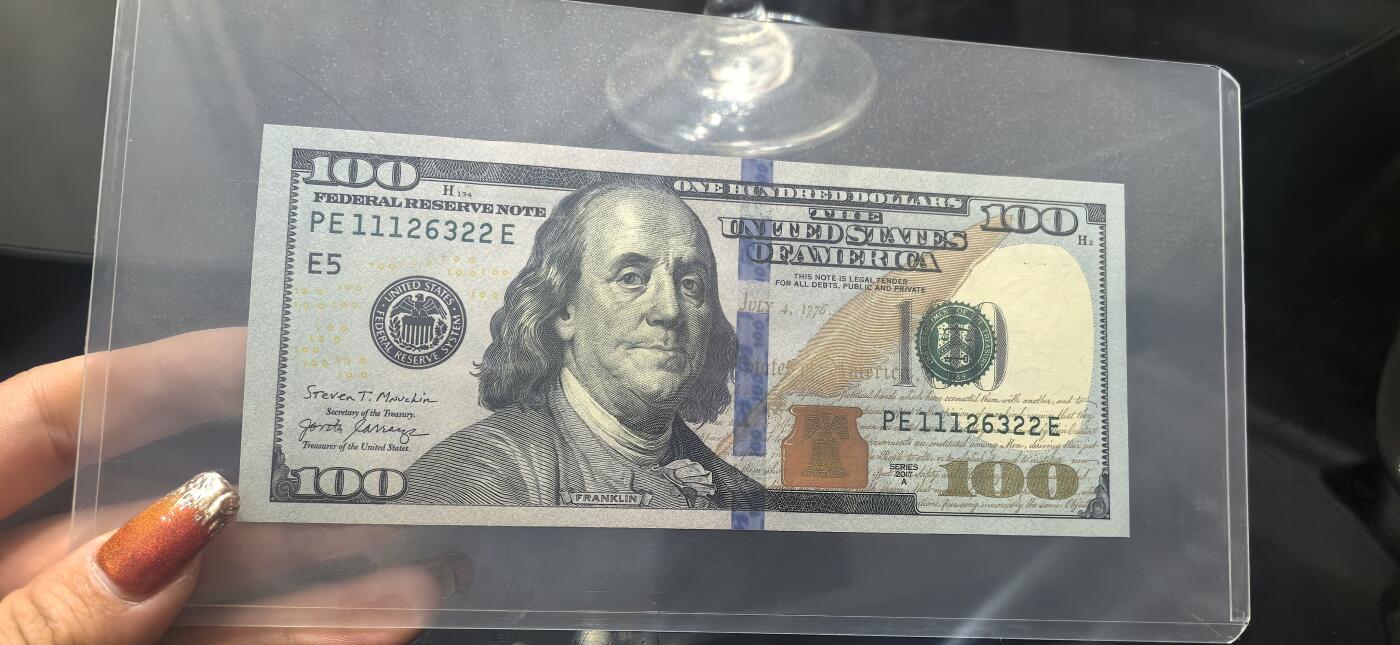 100美元豹子2连号