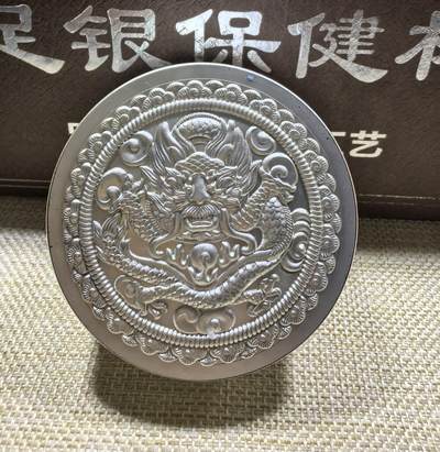 手工簪刻九龙戏珠足银保健杯全新未使用尺寸:18.2*6.6cm克重:545.8g