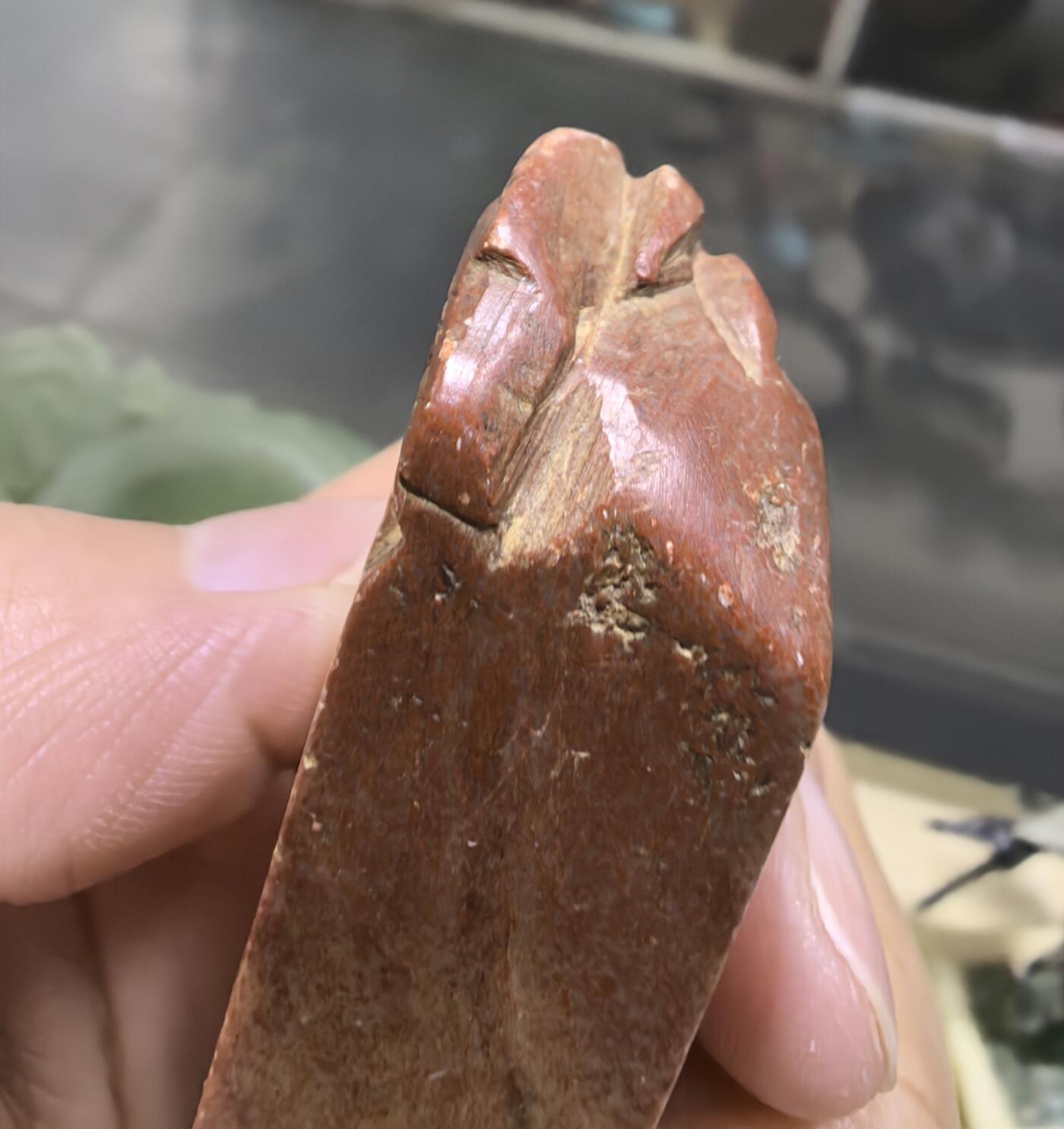 旧藏寿山石印章，品相如图所示，尺寸:7.4*1.6cm