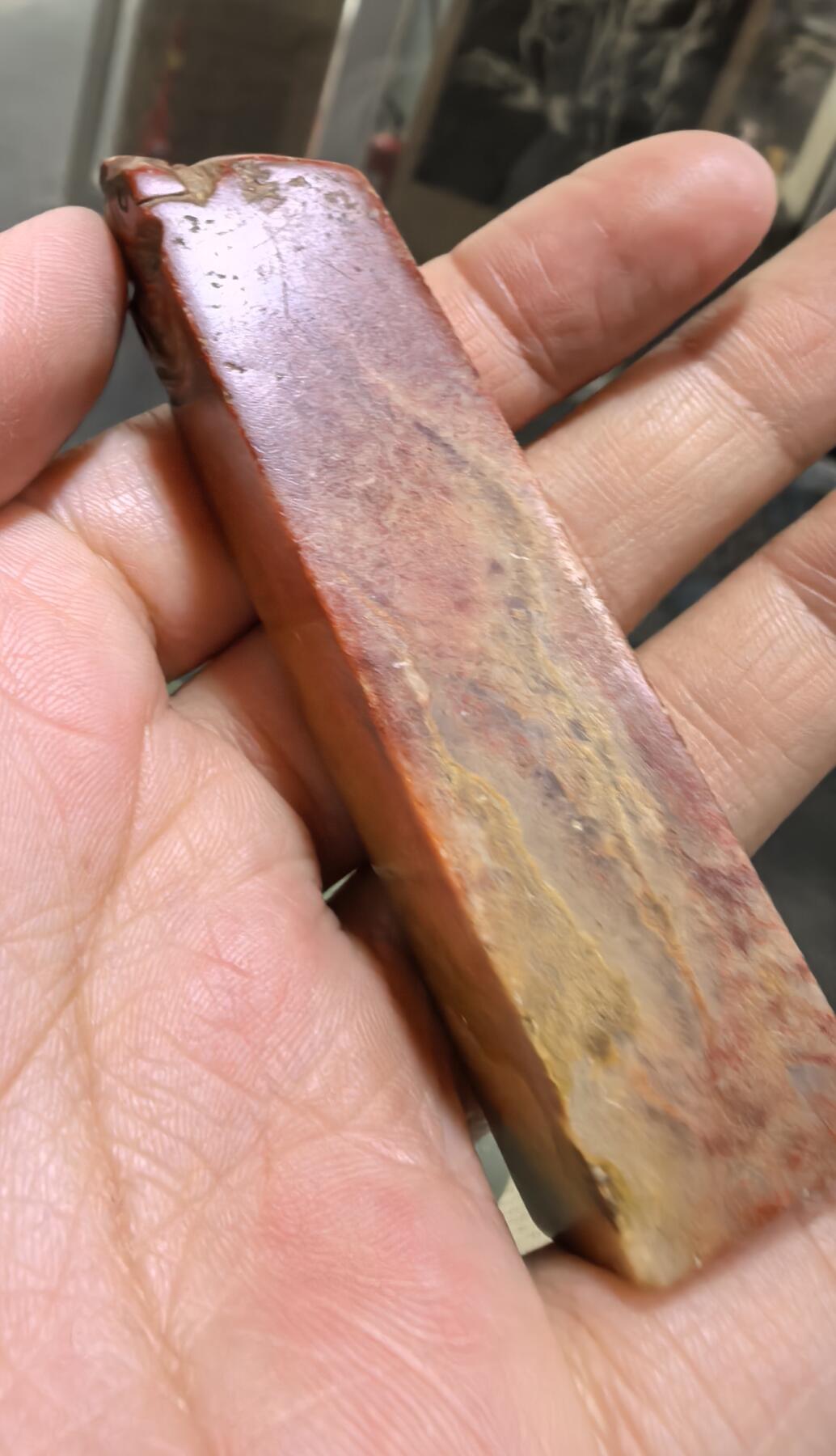 旧藏寿山石印章，品相如图所示，尺寸:7.4*1.6cm