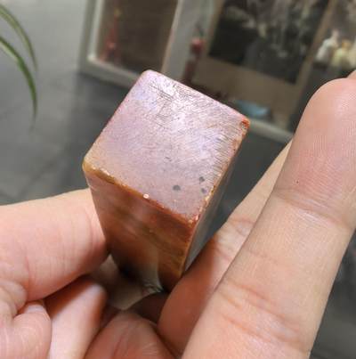 旧藏寿山石印章，品相如图所示，尺寸:7.4*1.6cm