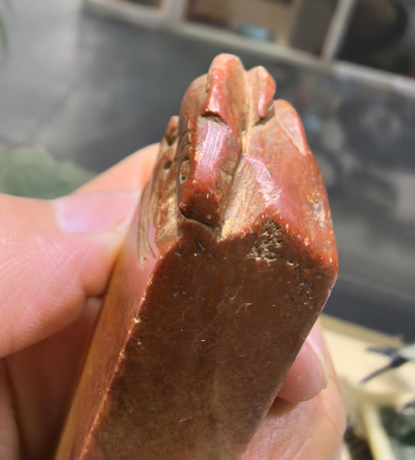 旧藏寿山石印章，品相如图所示，尺寸:7.4*1.6cm