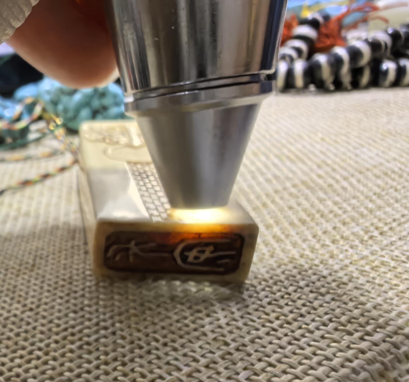 旧藏精雕饕餮印章，可见岁月包浆，尺寸:5.9*2.0*1.1cm克重:19.8g