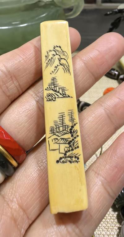 老猛犸印章，可见天然微笑，尺寸:6.0*1.0*1.1cm克重:10.6g