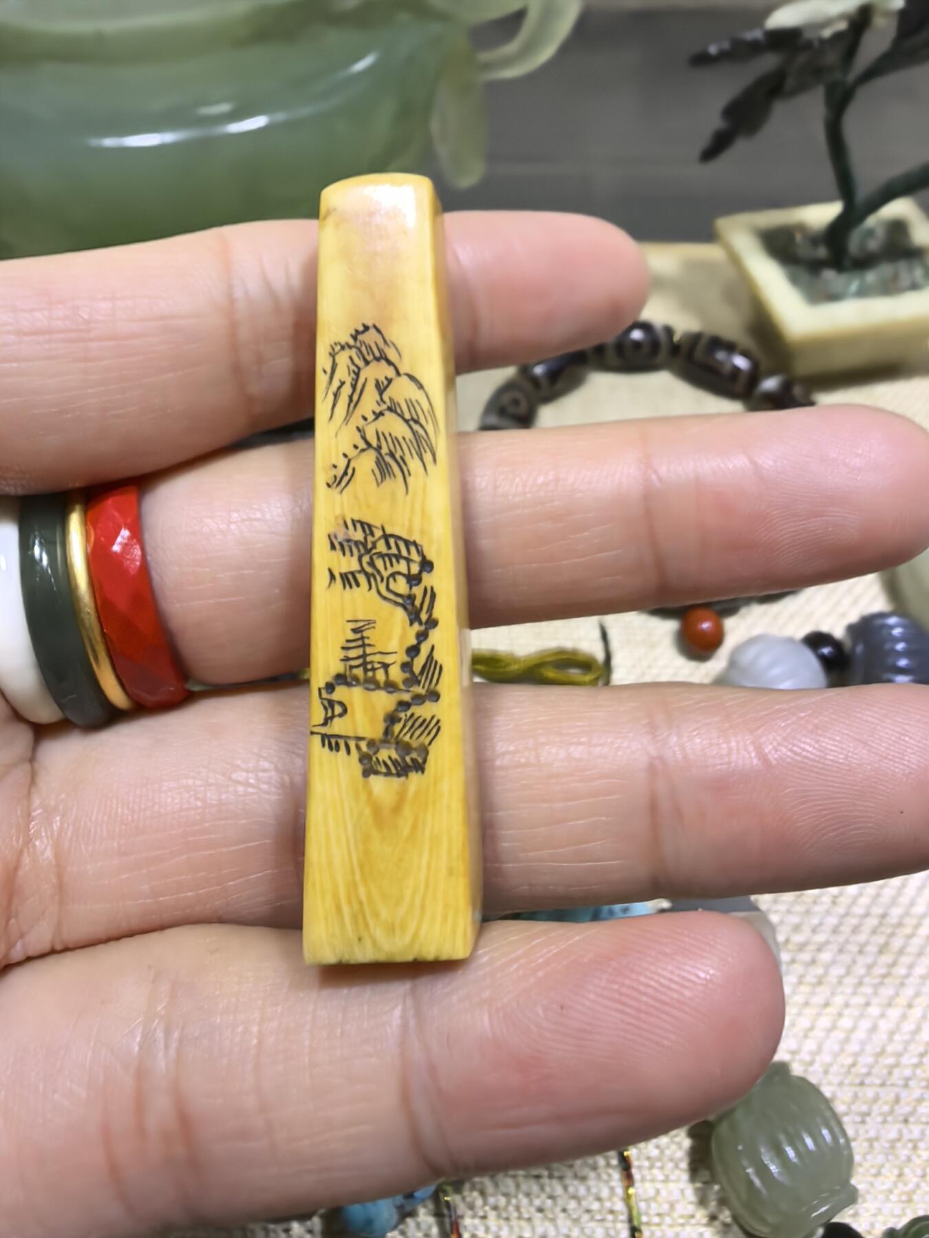 旧藏老印章全品如图，尺寸:5.2*1.0*0.9cm克重:7.7g