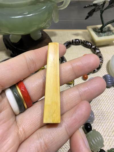 旧藏老印章全品如图，尺寸:5.2*1.0*0.9cm克重:7.7g