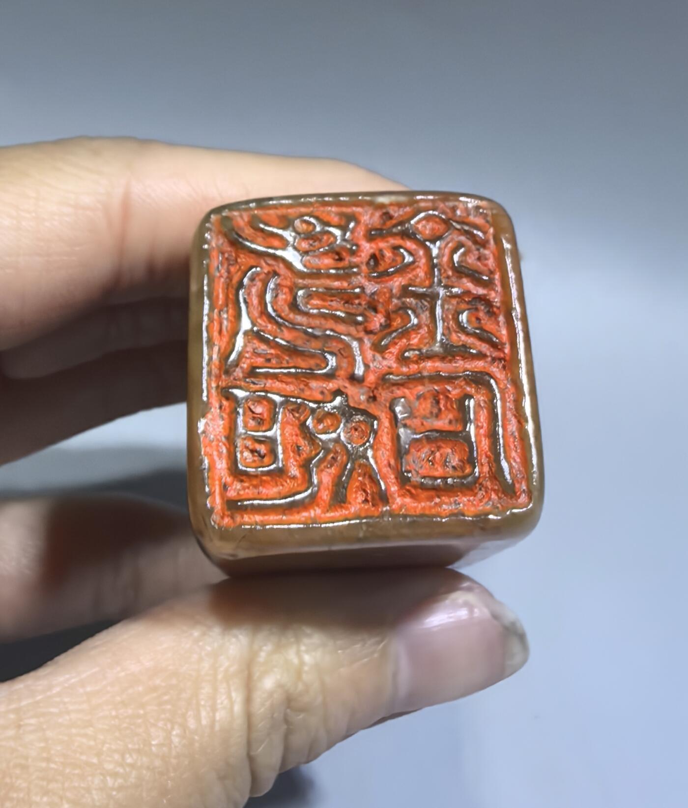 寿山石印章名家款，金城画家私印，全品如图，尺寸:6.1*2.8*2.6cm