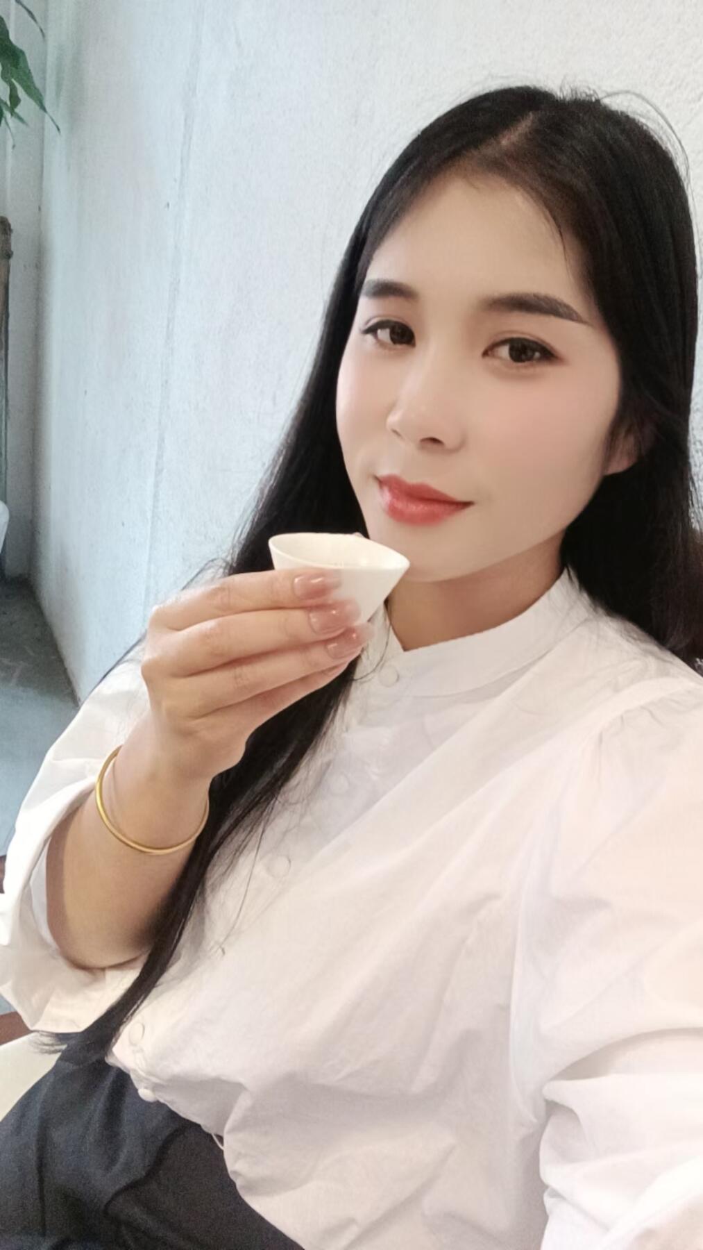 卖茶叶的小女孩