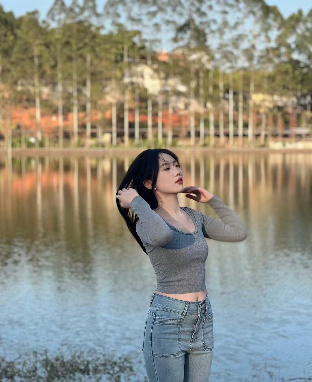 来一组美照