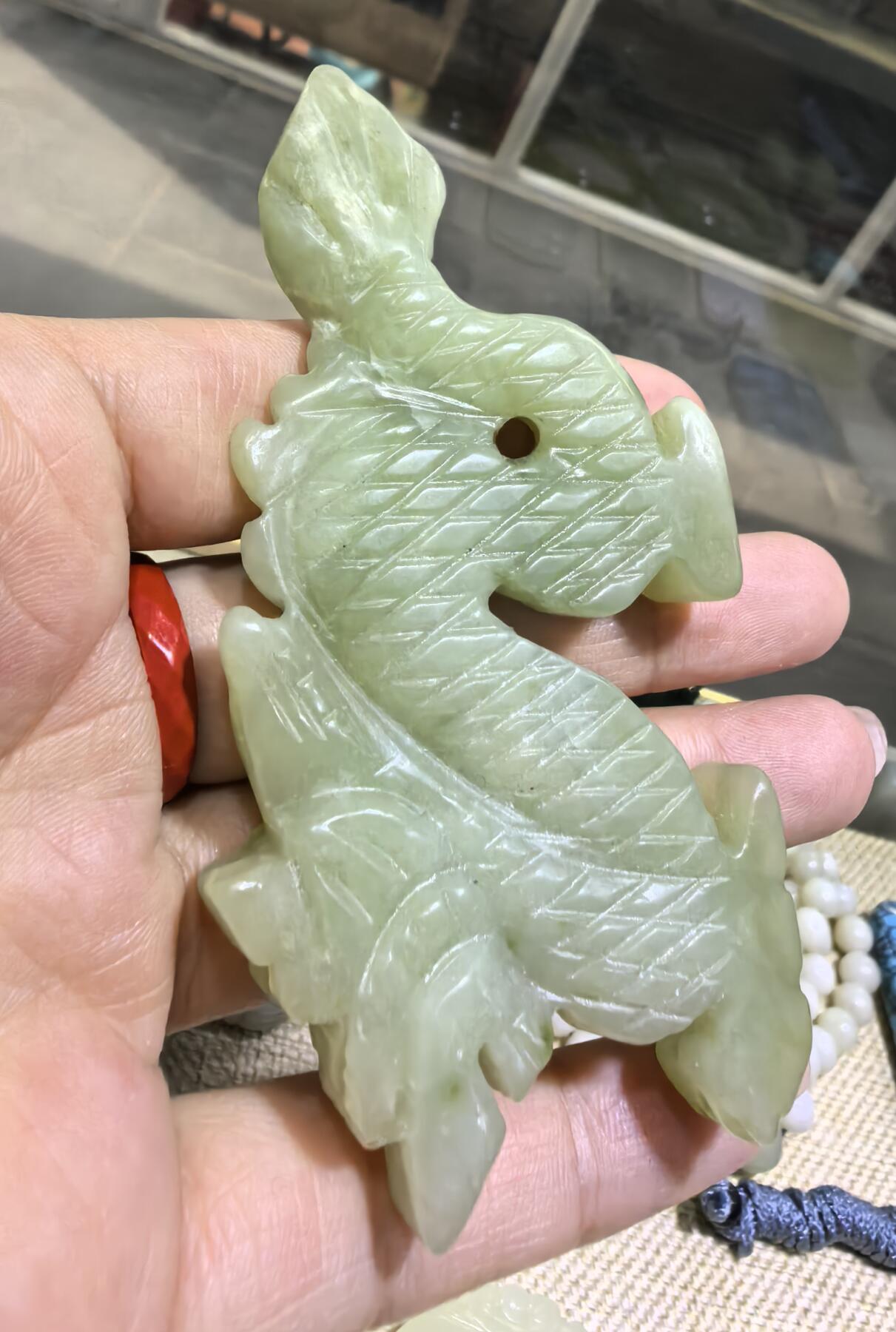 旧藏古代岫玉龙船配饰，包浆浑厚。可做手把件挂件。全品如图。尺寸:长9.42*45.7*9.6cm