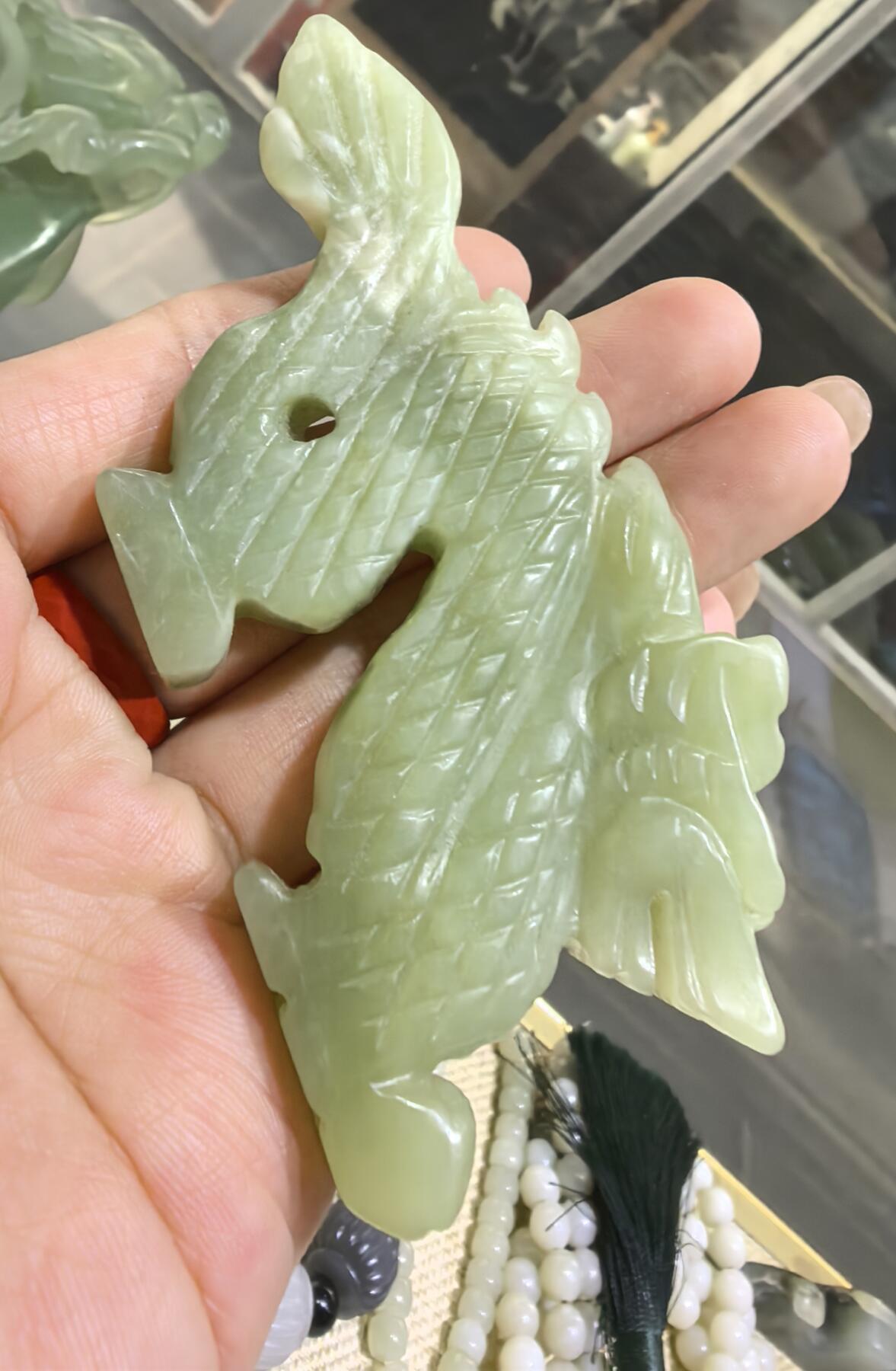 旧藏古代岫玉龙船配饰，包浆浑厚。可做手把件挂件。全品如图。尺寸:长9.42*45.7*9.6cm