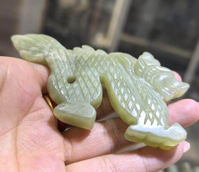 旧藏古代岫玉龙船配饰，包浆浑厚。可做手把件挂件。全品如图。尺寸:长9.42*45.7*9.6cm