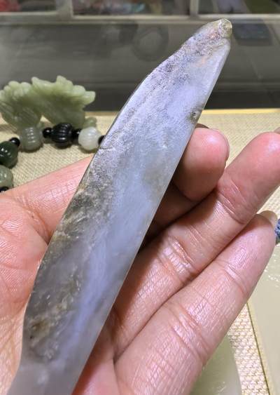 旧藏和田玉笔架，全品如图，尺寸:长11.8高3.0厚1.7cm
