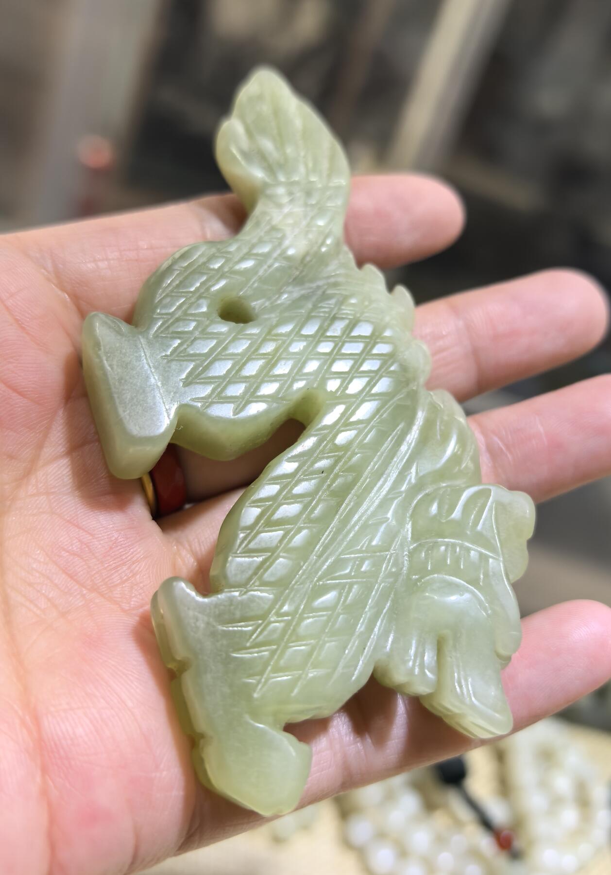 旧藏古代岫玉龙船配饰，包浆浑厚。可做手把件挂件。全品如图。尺寸:长9.42*45.7*9.6cm