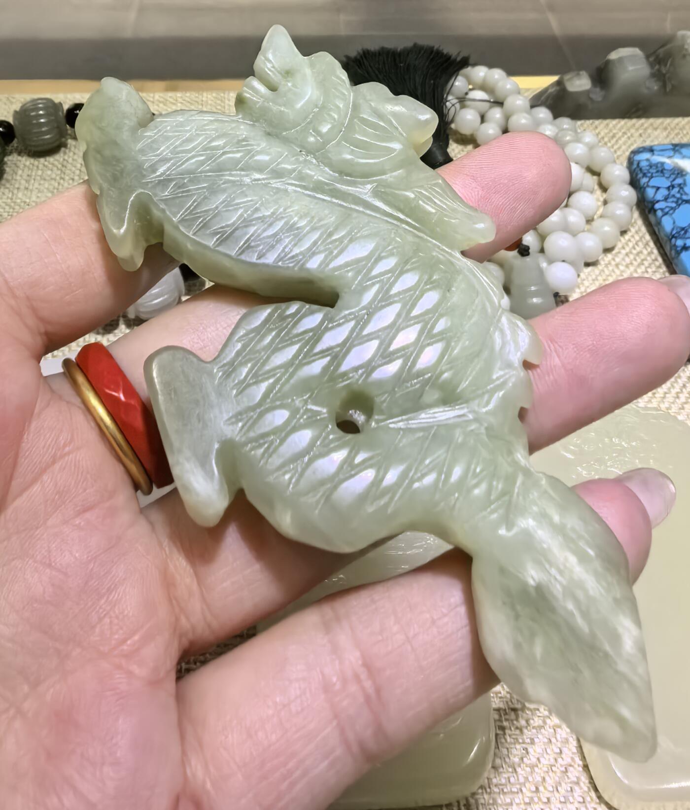 旧藏古代岫玉龙船配饰，包浆浑厚。可做手把件挂件。全品如图。尺寸:长9.42*45.7*9.6cm