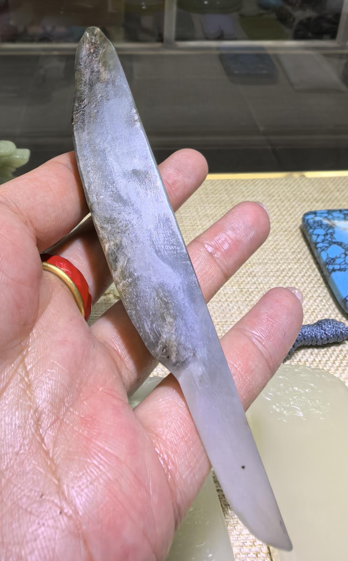 旧藏和田玉笔架，全品如图，尺寸:长11.8高3.0厚1.7cm