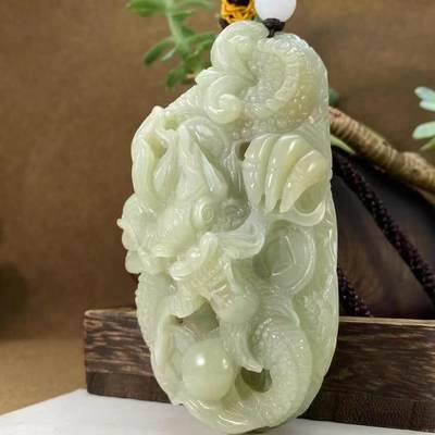 亏出半斤多重的霸气祥龙手把新疆和田玉作品，龙行天下，270.56g，油性好，脂粉感十足，微结构，圆雕工艺霸气祥龙，生动威猛，超大克重，工费秒杀！苏州名家作品，有证书全套包装！不包邮！11815JL240516