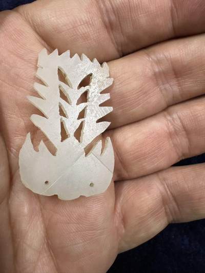 老和田玉凤凰，当时清代头饰上镶嵌件，件手工雕刻，玉质洁白温群，全品无任何瑕疵 ，讨喜的题材讨喜的个头