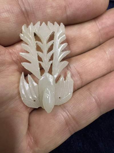 老和田玉凤凰，当时清代头饰上镶嵌件，件手工雕刻，玉质洁白温群，全品无任何瑕疵 ，讨喜的题材讨喜的个头