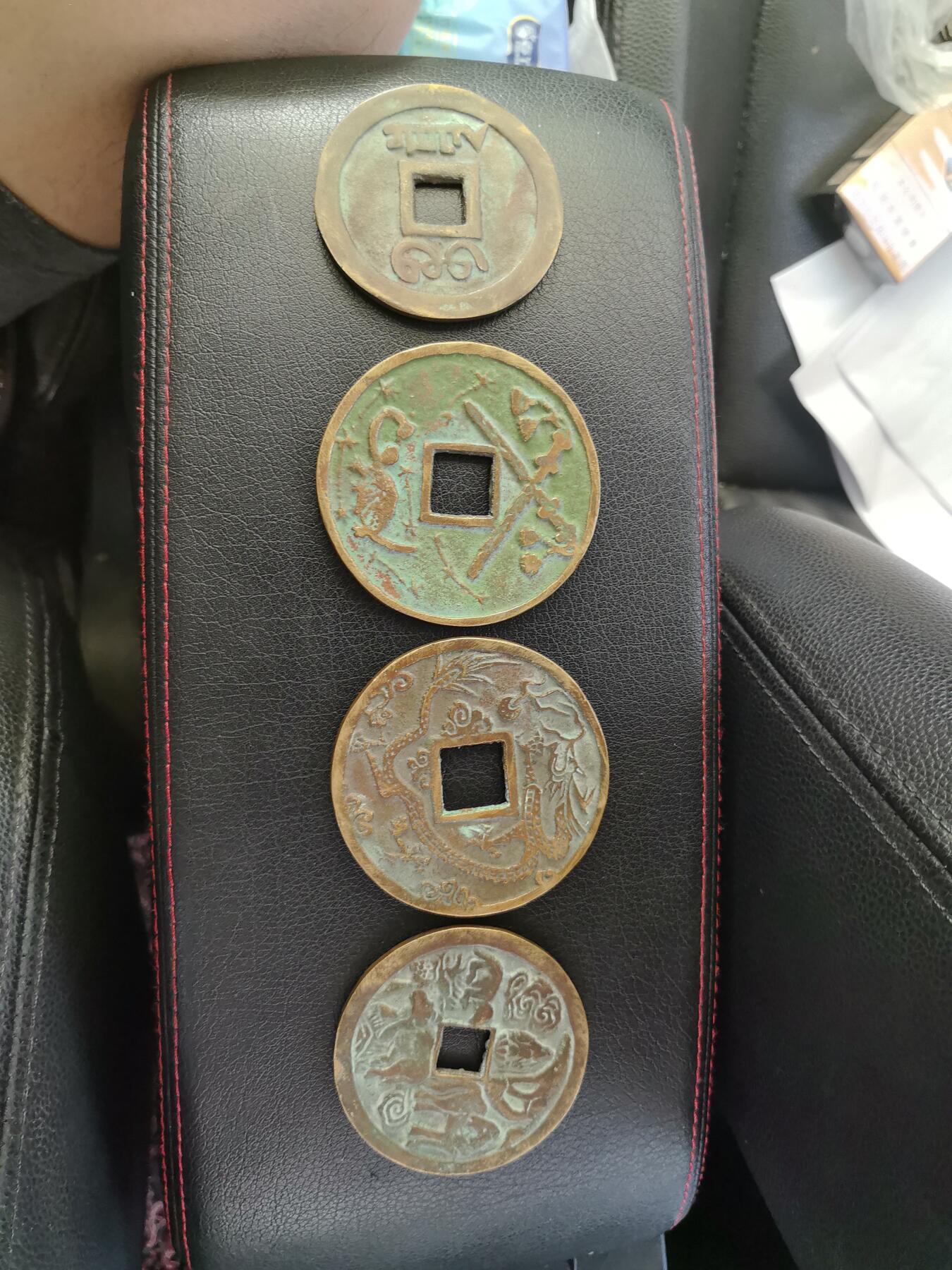 家里的老人留下的，也不知道有没有价值