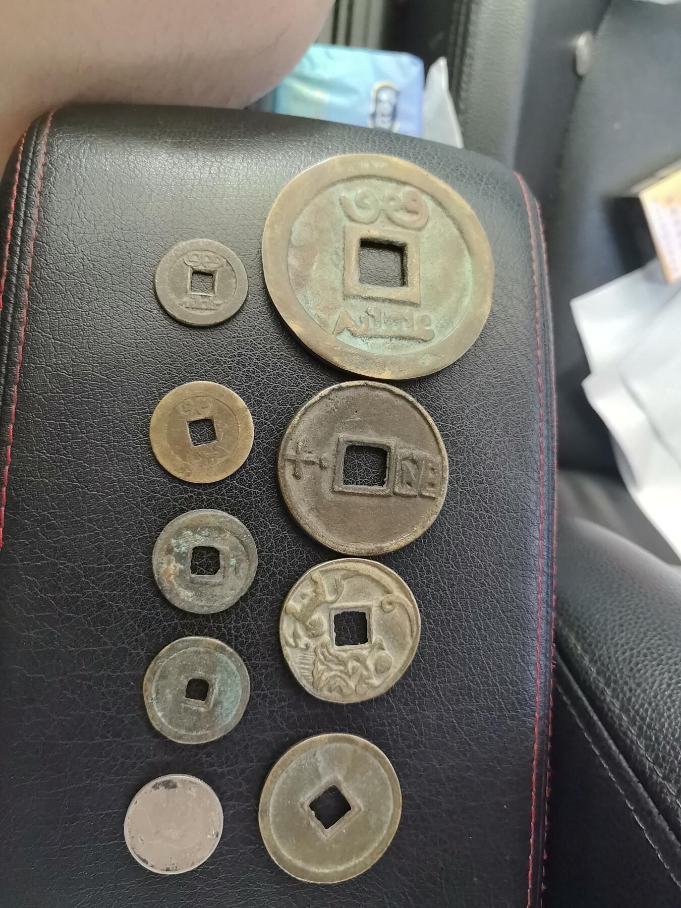家里的老人留下的，也不知道有没有价值