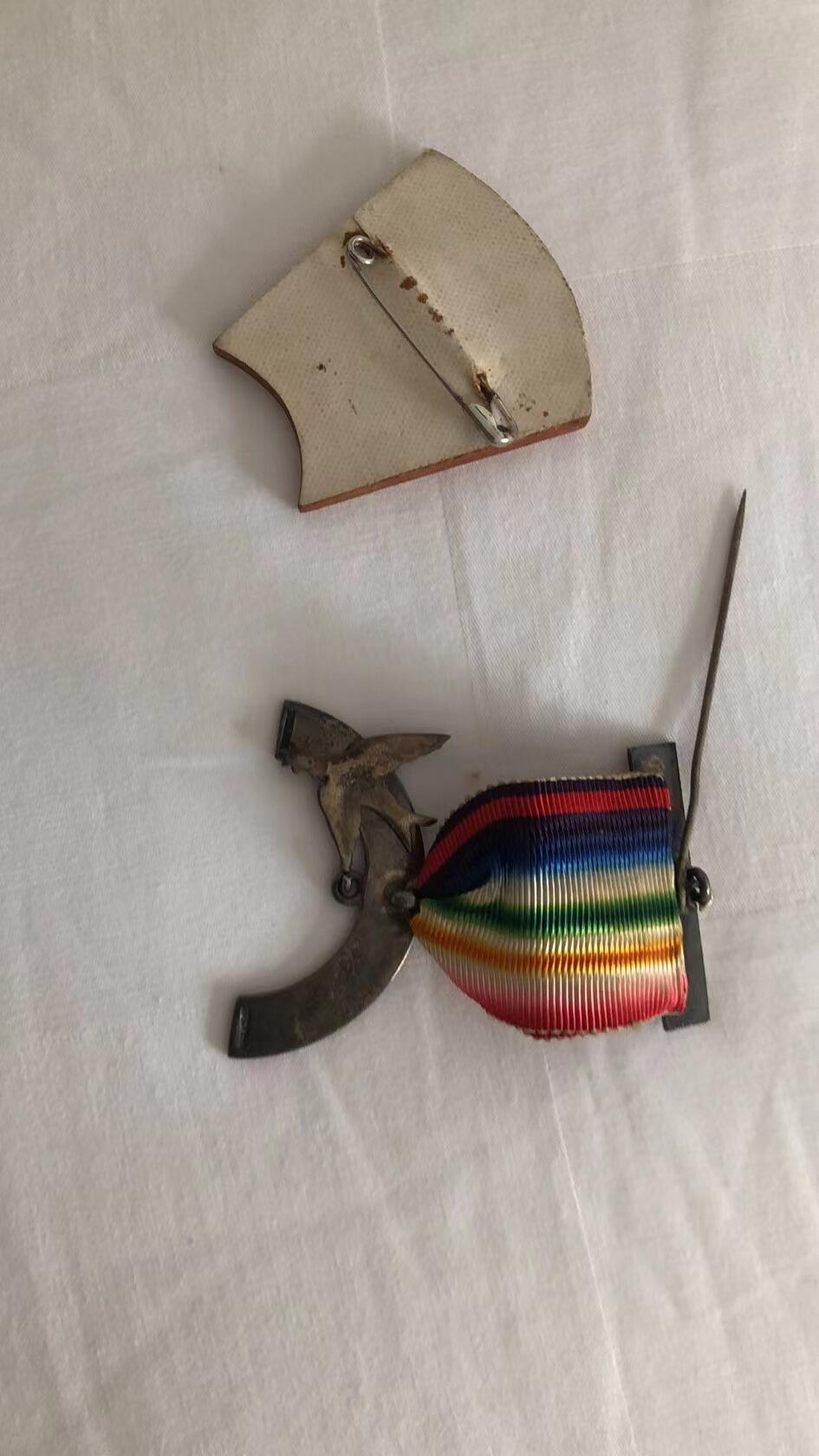 外国章边上刻华人名字