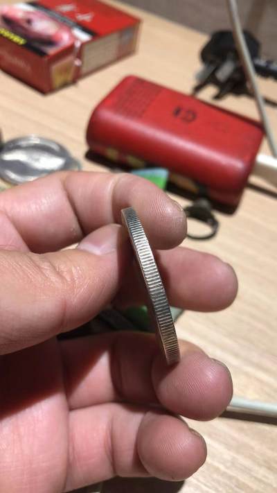 前两天殡城钱币展买的海峡03凸B版不容易找