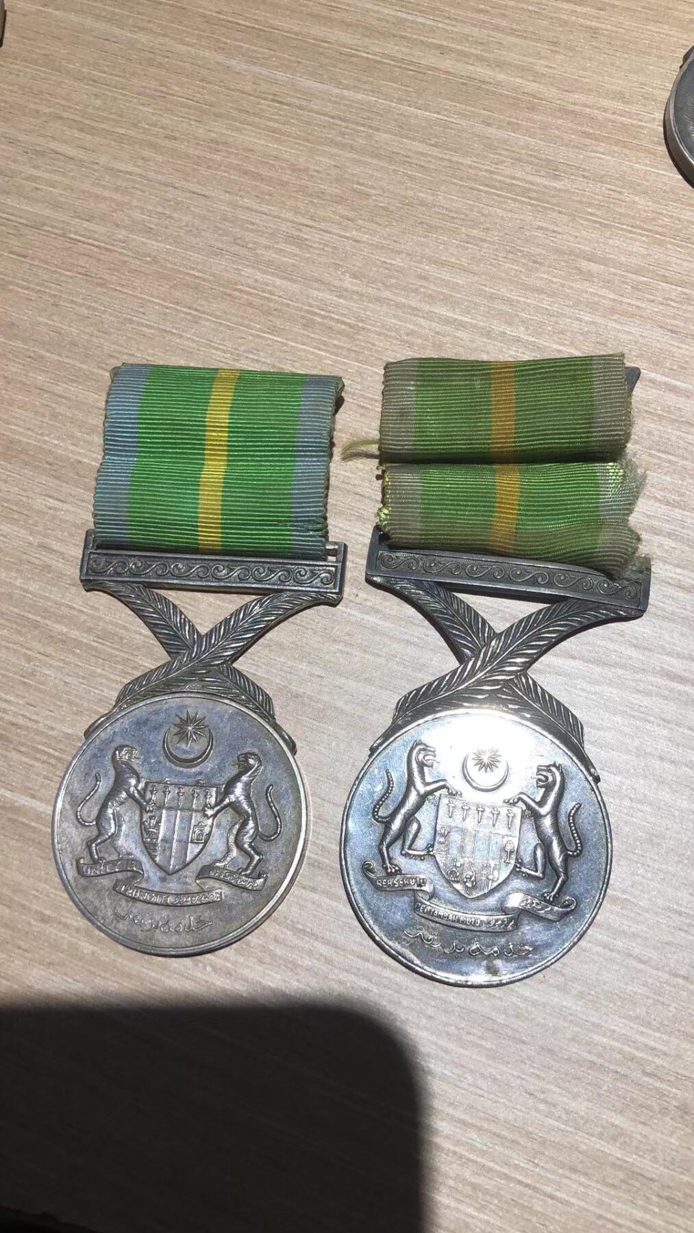 外国章边上刻华人名字