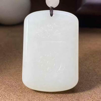 获奖作品🔥纯福利🔥超美大气羊脂观音🔥脂白新疆和田玉作品，观音，37.73g，白度脂白，料子油润细腻，双面浮雕工艺雕刻观音，牌型方正大气，海派玉雕名家作品，有款证全套包装！另送获奖证书！16630JL200906