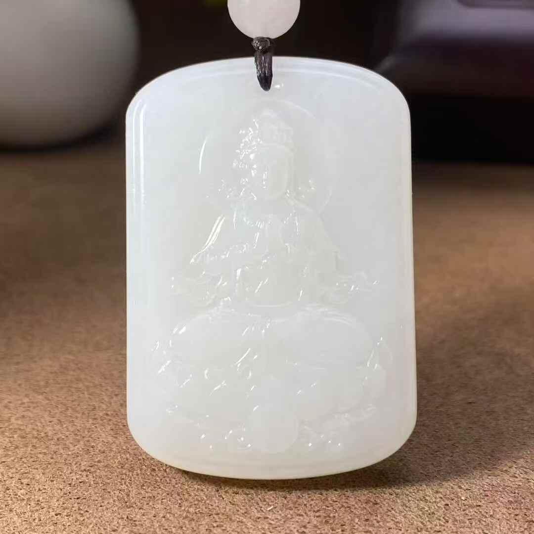 获奖作品🔥纯福利🔥超美大气羊脂观音🔥脂白新疆和田玉作品，观音，37.73g，白度脂白，料子油润细腻，双面浮雕工艺雕刻观音，牌型方正大气，海派玉雕名家作品，有款证全套包装！另送获奖证书！16630JL200906