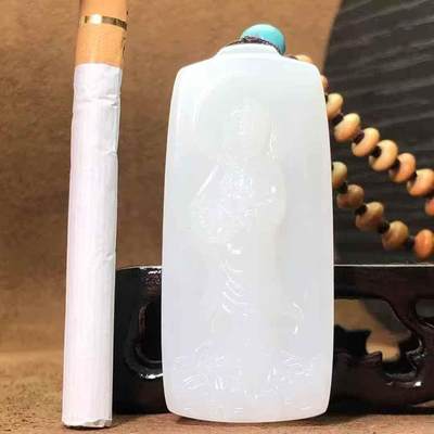 羊脂观音牌脂白新疆和田玉作品，观音，43.93g，白细油都可以，高浮雕工艺，牌型厚实美观，品相超美，苏州名家作品，有款证全套包装！25610JL320908