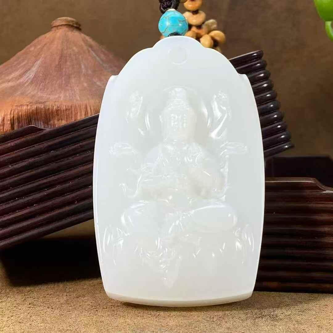 霸气羊脂千手观音牌脂白新疆和田玉作品，千手观音，89.39g，油性超好，局部微微结构，高浮雕工艺，雕工精美细腻，牌型美观，霸气大牌子，古朴雅韵，品相超美，苏州名家作品，有款证全套包装！25565JL240913