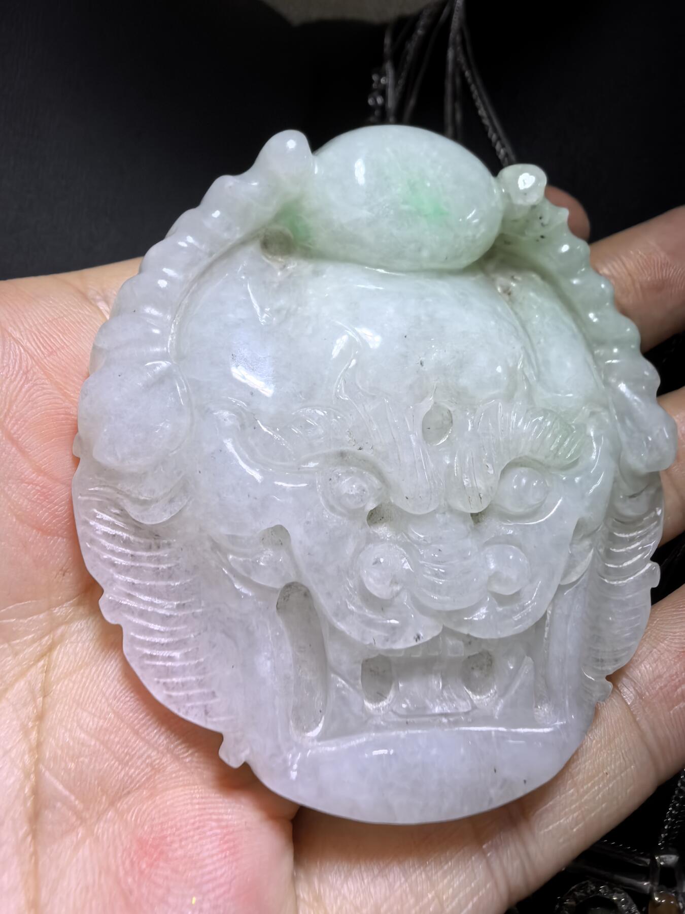纯天然A货翡翠龙头皮带扣男款，霸气十足，精雕细琢，老坑料，实物实拍，所见即所得，尺寸:5.7cm*1.6cm