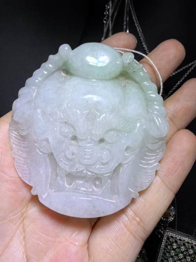 纯天然A货翡翠龙头皮带扣男款，霸气十足，精雕细琢，老坑料，实物实拍，所见即所得，尺寸:5.7cm*1.6cm