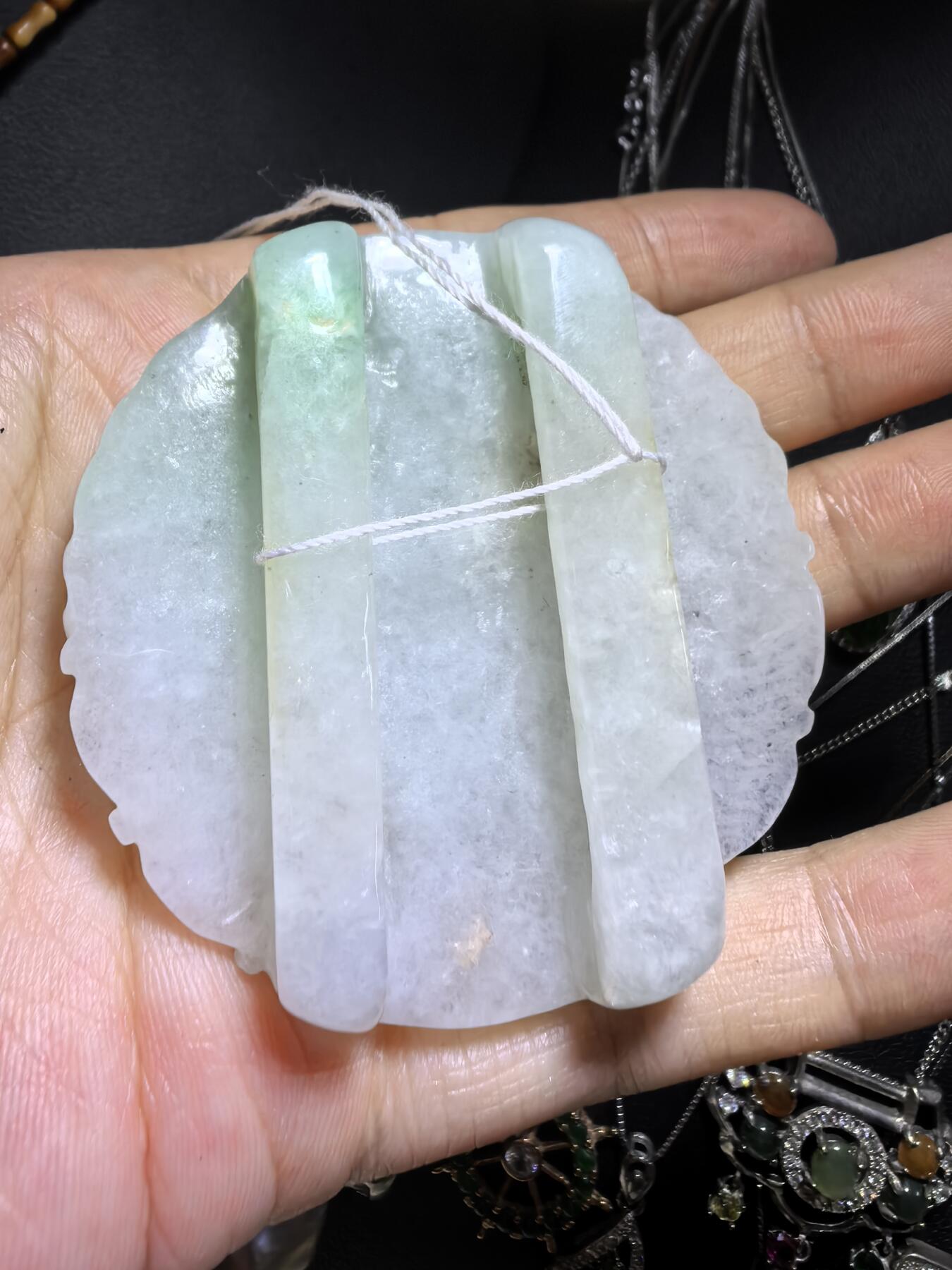 纯天然A货翡翠龙头皮带扣男款，霸气十足，精雕细琢，老坑料，实物实拍，所见即所得，尺寸:5.7cm*1.6cm