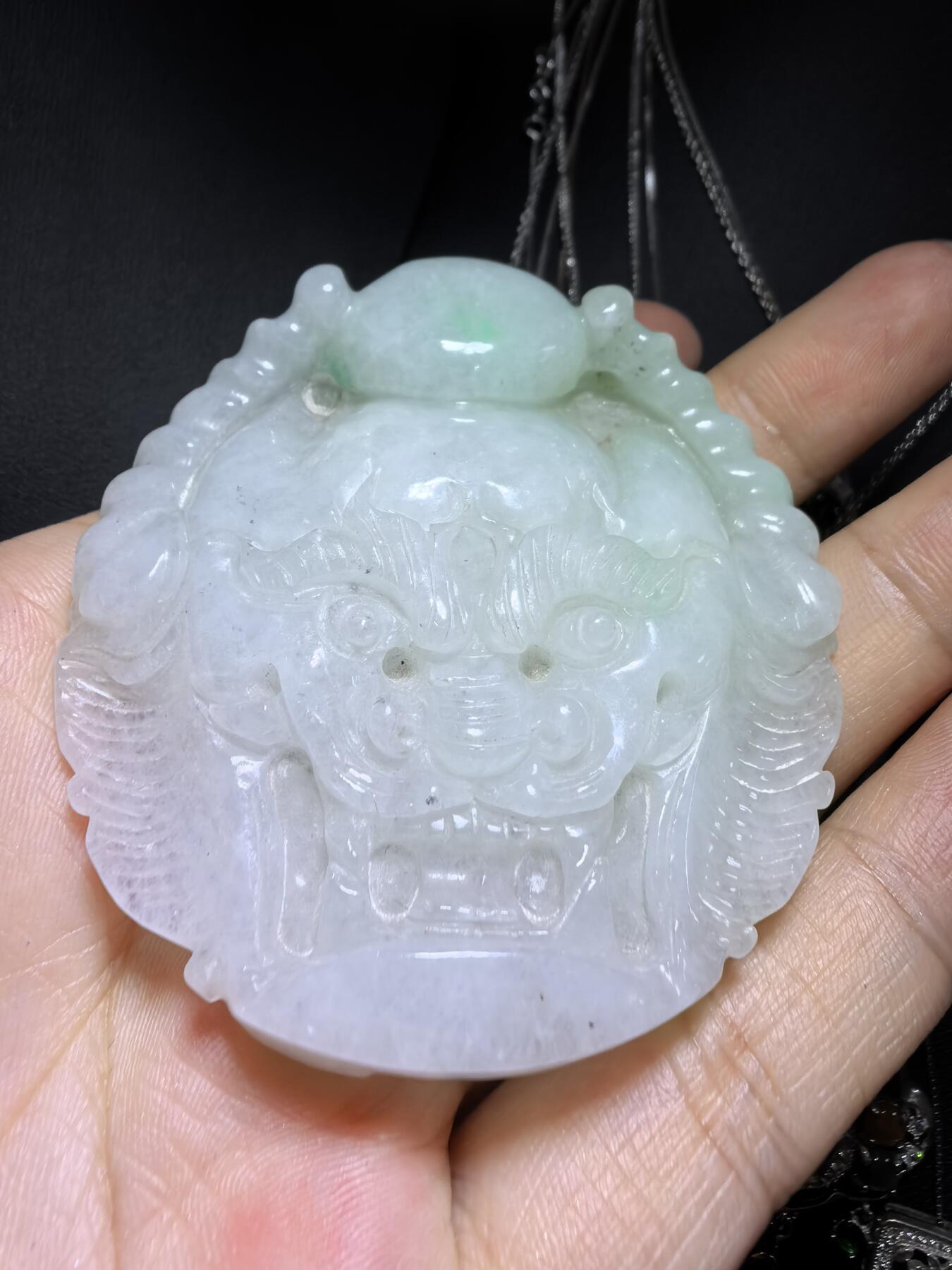 纯天然A货翡翠龙头皮带扣男款，霸气十足，精雕细琢，老坑料，实物实拍，所见即所得，尺寸:5.7cm*1.6cm