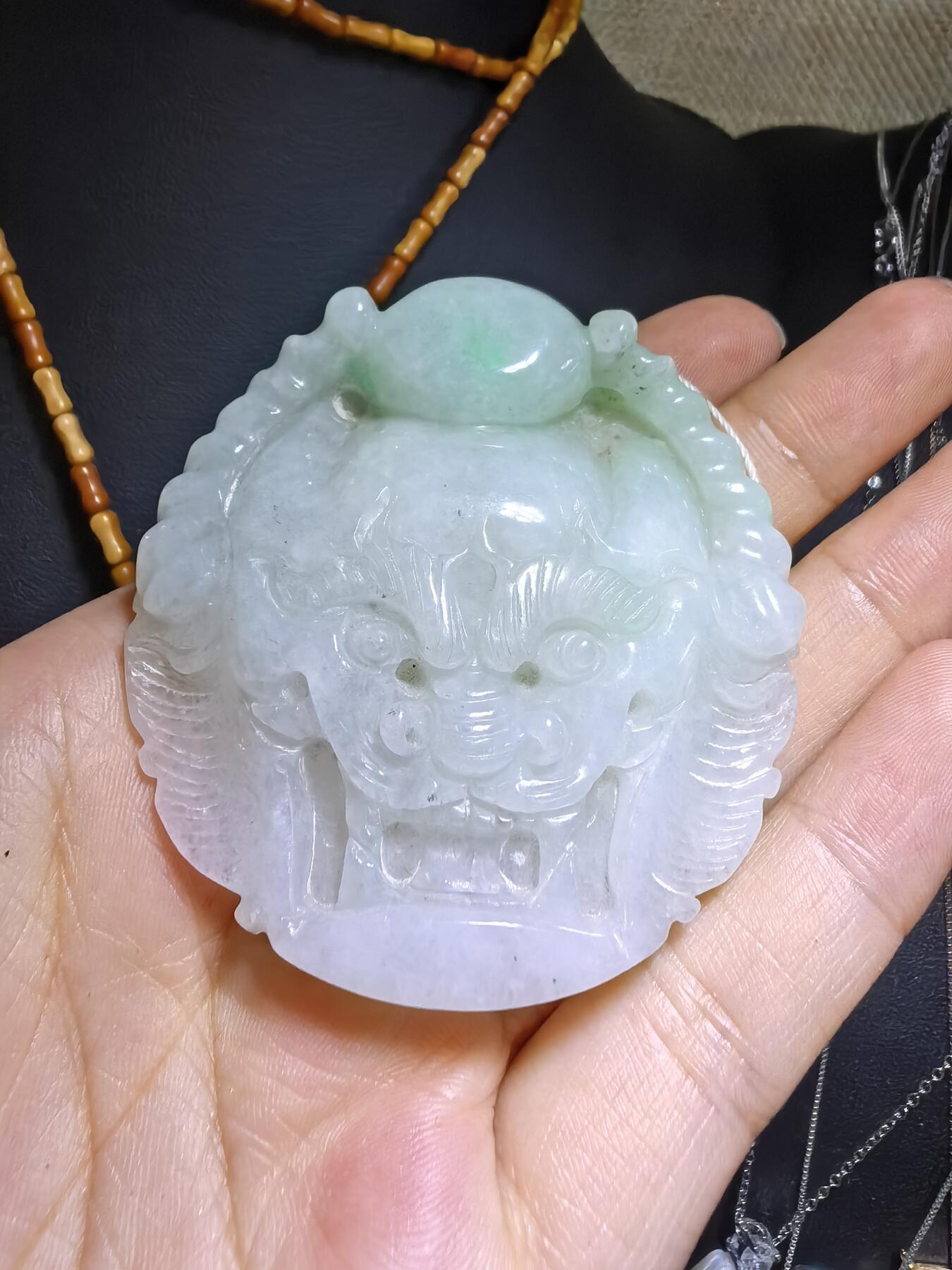 纯天然A货翡翠龙头皮带扣男款，霸气十足，精雕细琢，老坑料，实物实拍，所见即所得，尺寸:5.7cm*1.6cm
