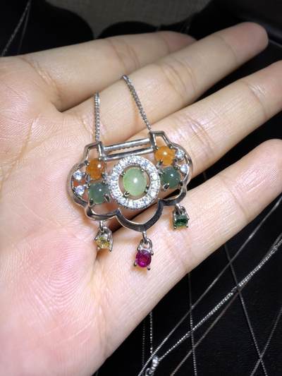 纯天然翡翠银镶黄翡绿翠富贵如意锁，尺寸：2.8cm*2.1cm