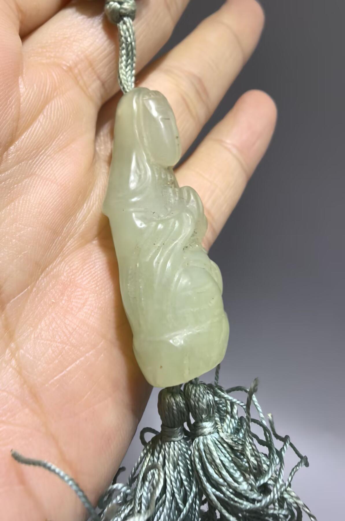 创汇时期工美出品老料岫玉观音吊坠 尺寸:3.8cm*1.8cm*1.3cm 克重:11g
