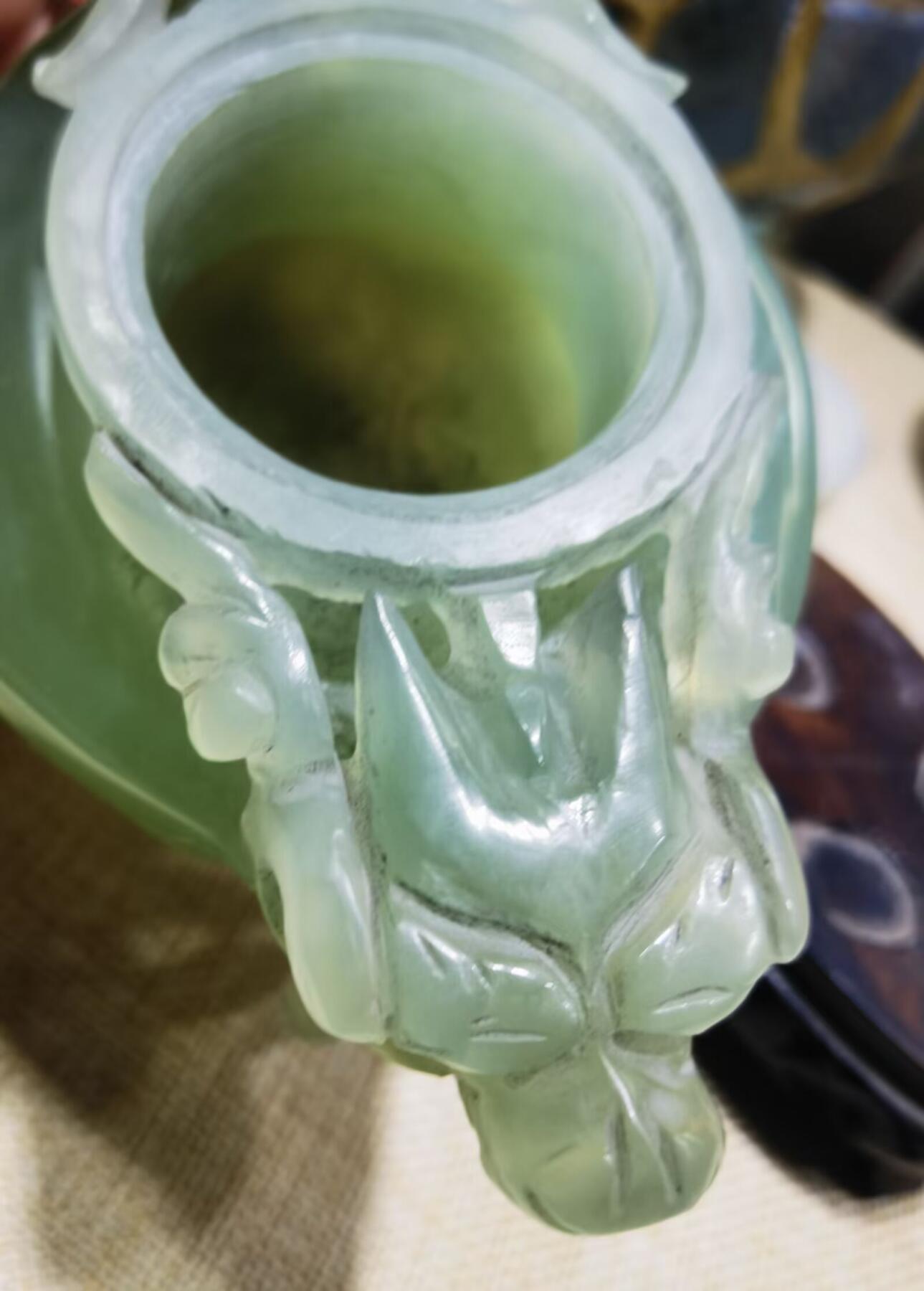 创汇时期出品北京玉器二厂懋隆商店岫玉三足龙头香炉尺寸：高含底座11cm*长15.5cm*宽约9.5cm