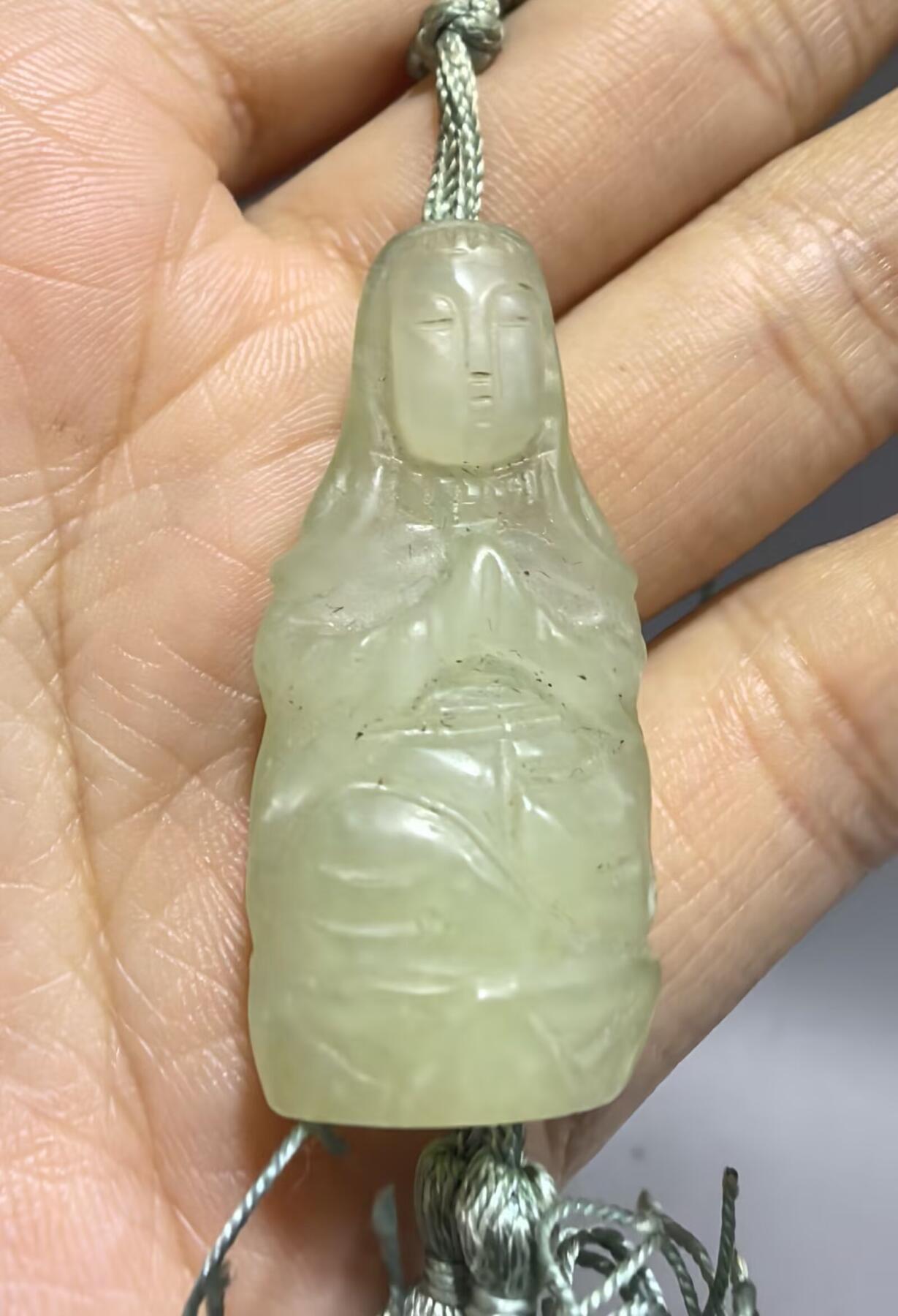 创汇时期工美出品老料岫玉观音吊坠 尺寸:3.8cm*1.8cm*1.3cm 克重:11g